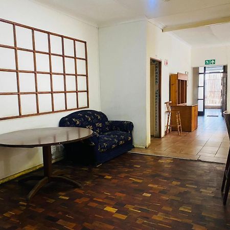 Rosebank Hostel Johannesburg Exteriér fotografie