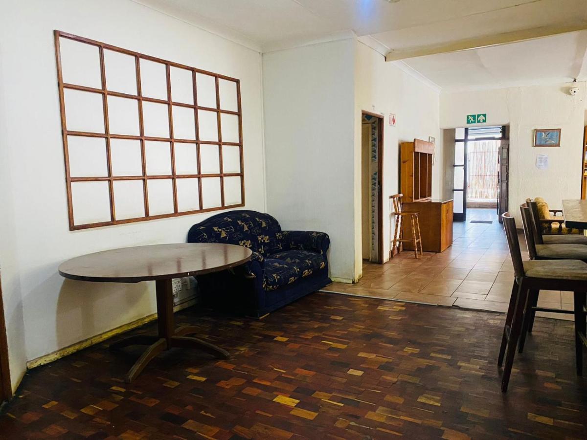 Rosebank Hostel Johannesburg Exteriér fotografie
